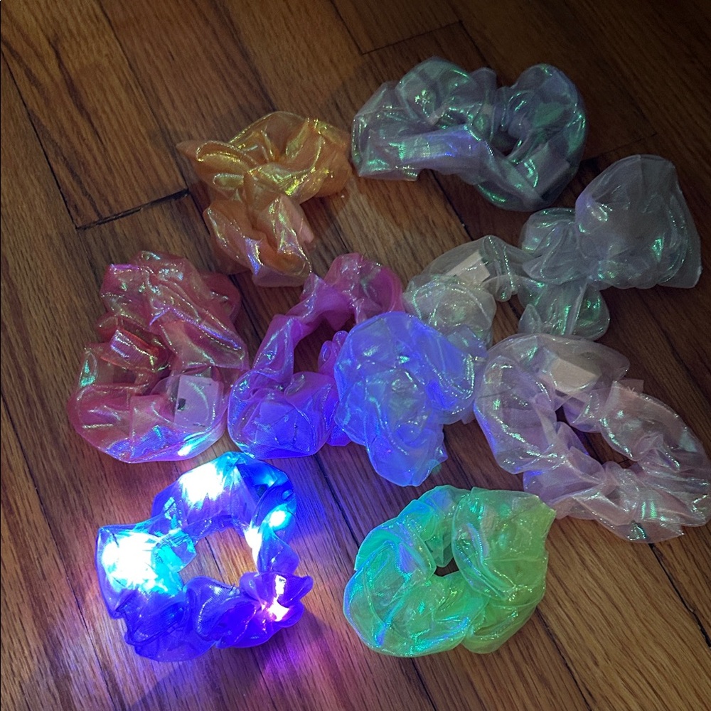 Iridescent Scrunchie Set - Picture 3 of 3